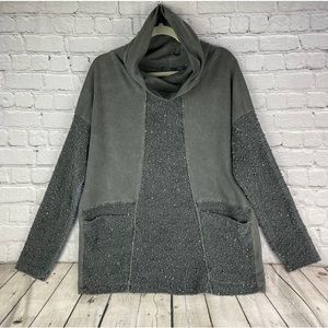 🆕 Tempo Paris Size S/M Gray Sparkly Cowl Neck Gray Pullover Sweater Top Pockets